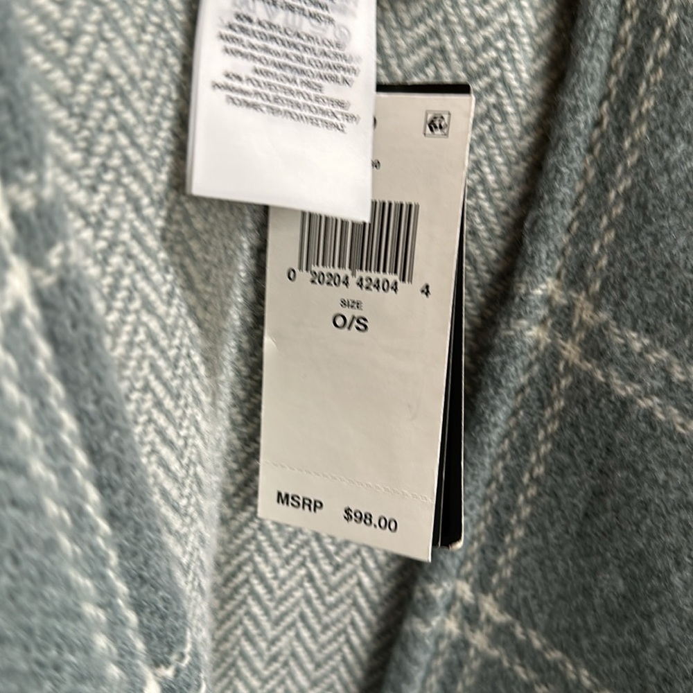 NWT Lauren Ralph Lauren Reversible Herringbone Ruana  shawl - Picture 4 of 8